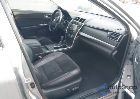 2015 Toyota Camry Xse z USA, uszkodzony, nr VIN 4T1BF1FK4FU927635